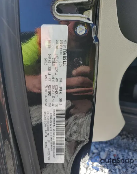 2016 Chrysler Town & Country Touring from USA, damaged, VIN 2C4RC1BG6GR148099